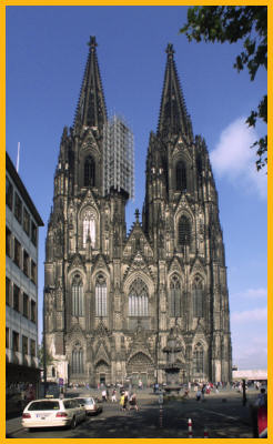 Front of Koln Dom