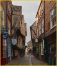 The Shambles, Overhanging Building